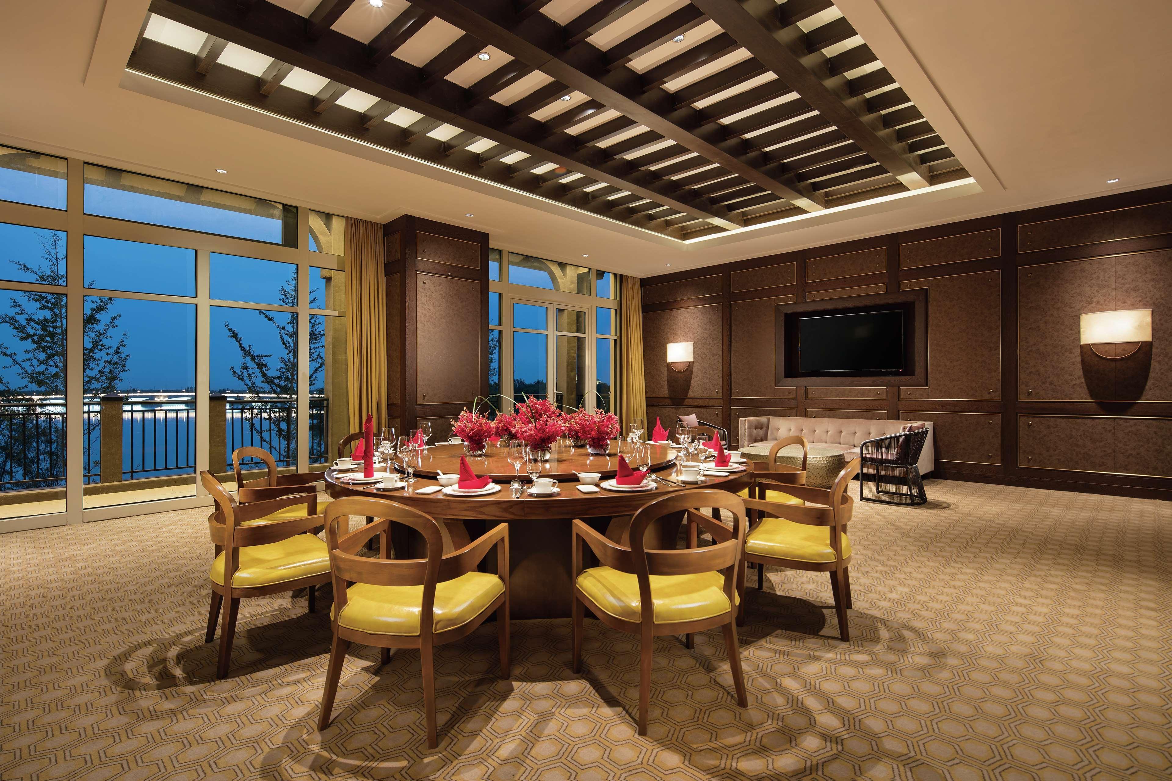Hotel Hilton Wenan Langfang Exterior foto